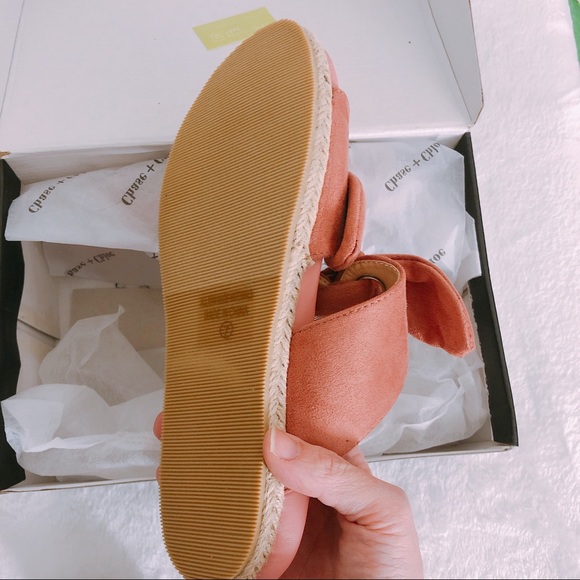 Chase & Chloe Angelica Suede Espadrille - Picture 4 of 4